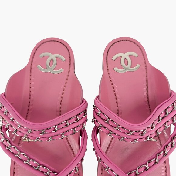Chanel Toe Ring Chain Sandals Size 37 US 6-6.5 Pink Leather Flat Mule CC Slide - Picture 5 of 14